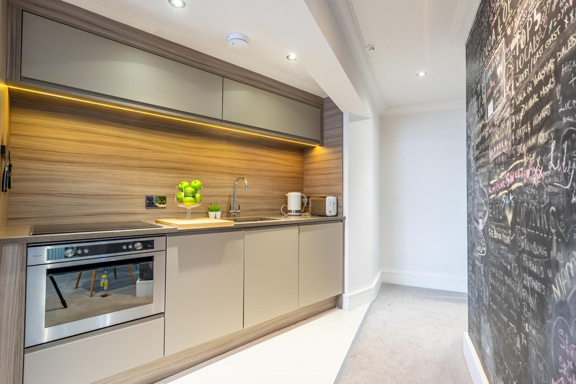 York Cocoa Suites Kültér fotó